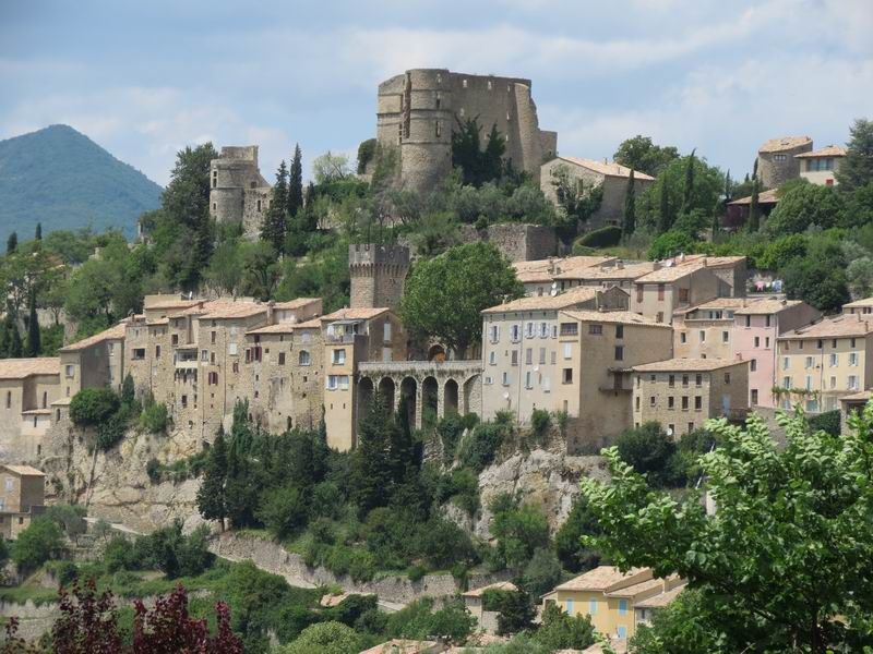 Montbrun Les Bains (26)